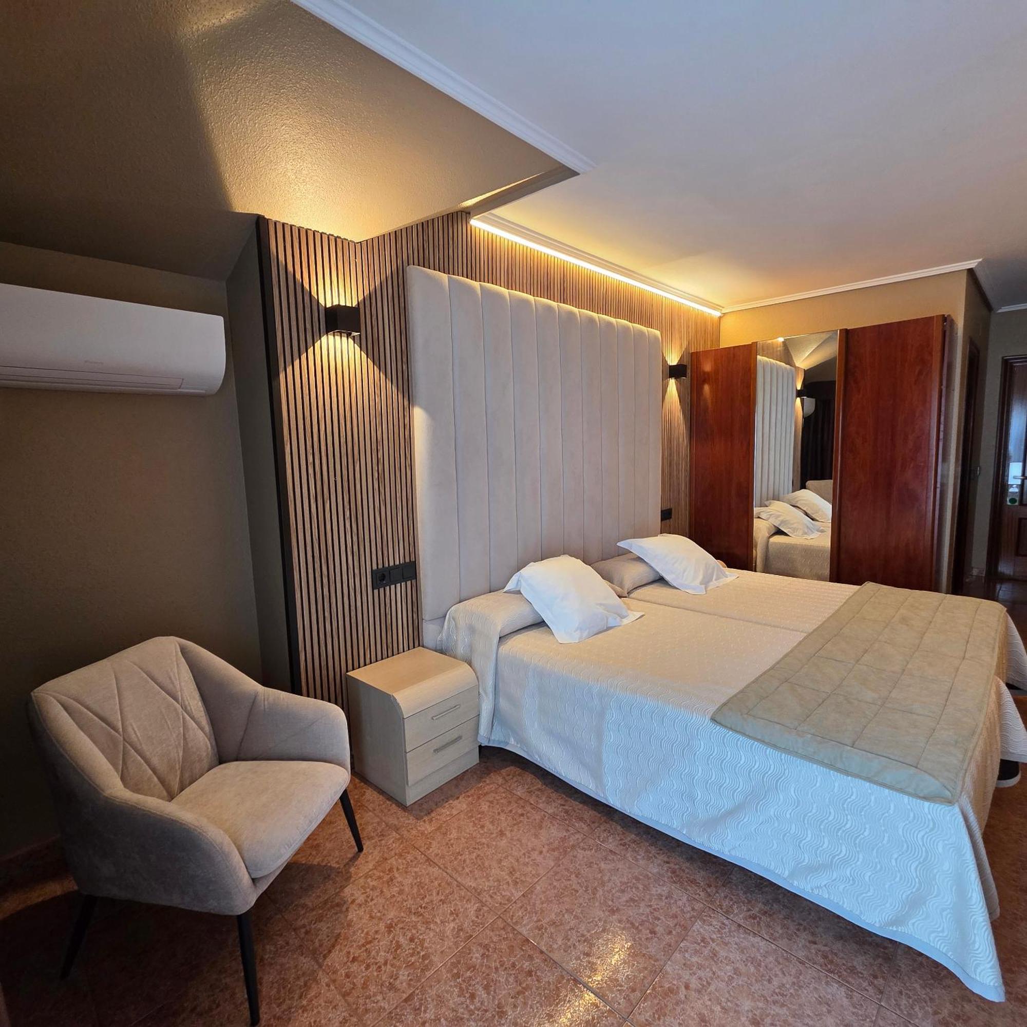 Hotel Gala Noja Extérieur photo