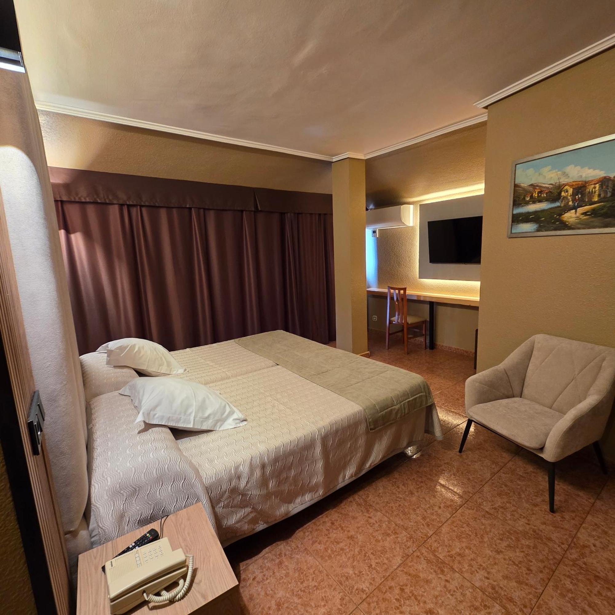 Hotel Gala Noja Extérieur photo