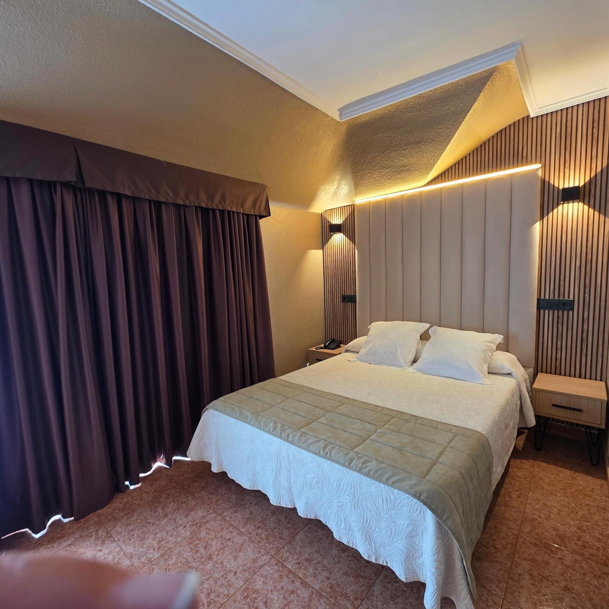 Hotel Gala Noja Extérieur photo